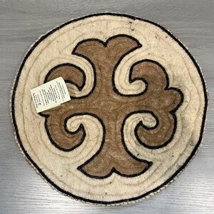 Snow Leopard Trust 100% Sheep Wool Round Hot Pad